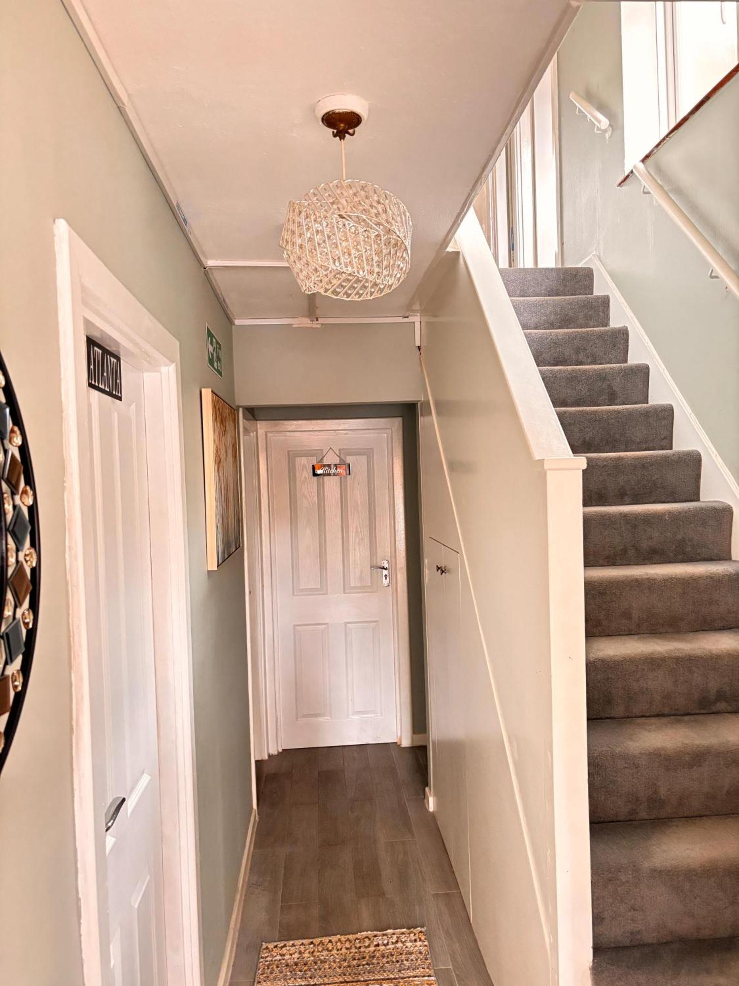 Homestay 51 Lenham House
